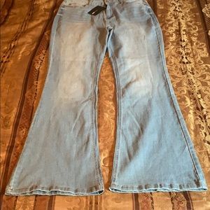 Tip Top Flare Jeans